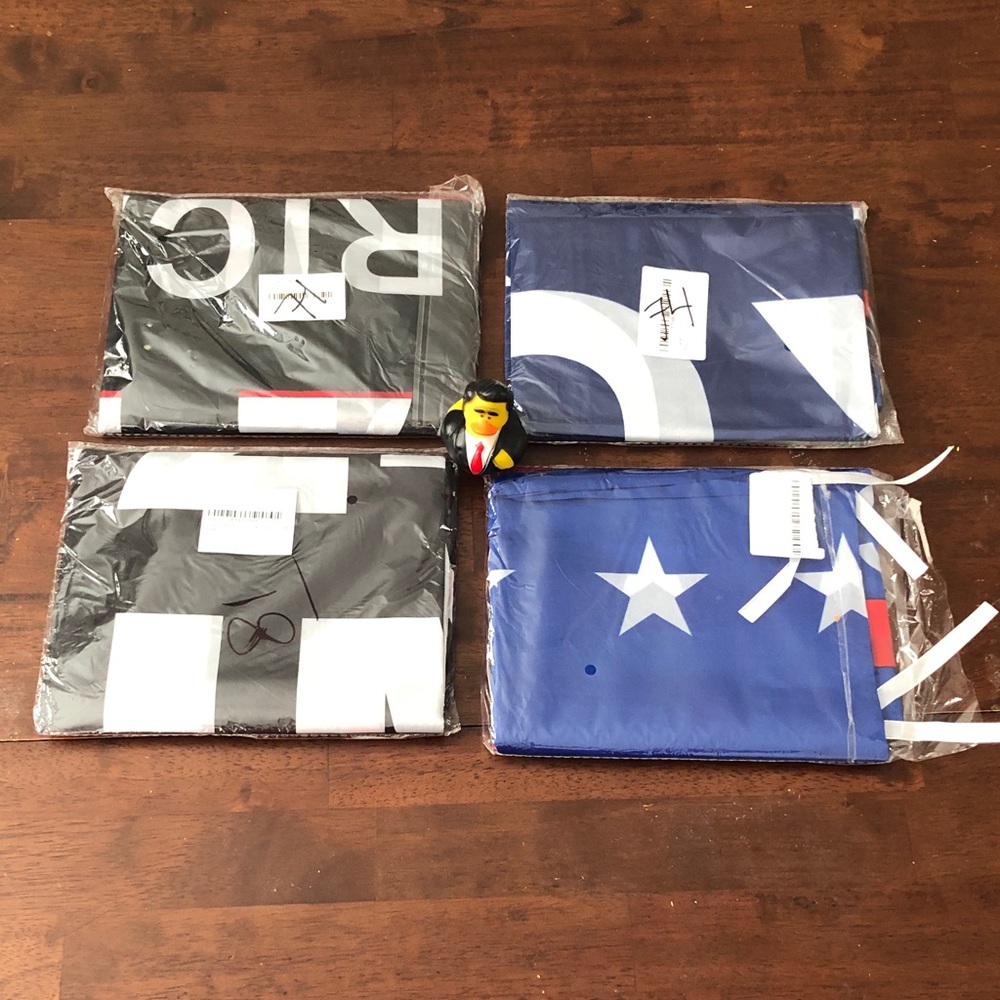 🦇 Four Trump Flags & A Trump Duck